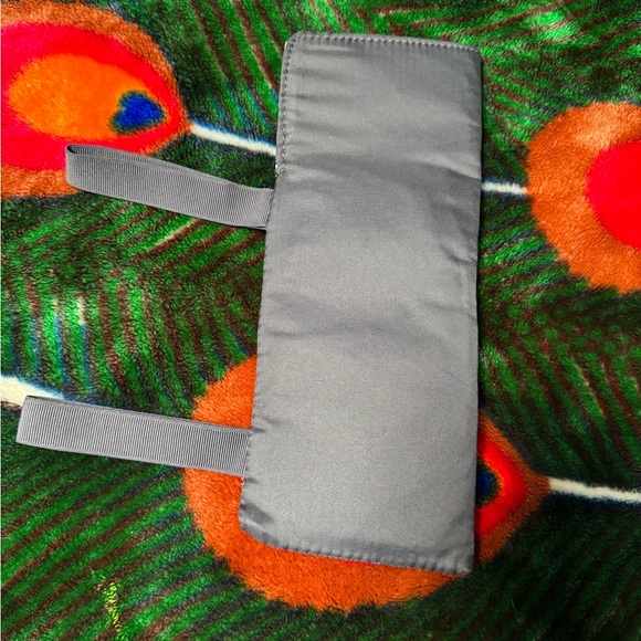 Lululemon Too Hot To Handle Curling Tools Flat Iron Case - Picture 2 of 3